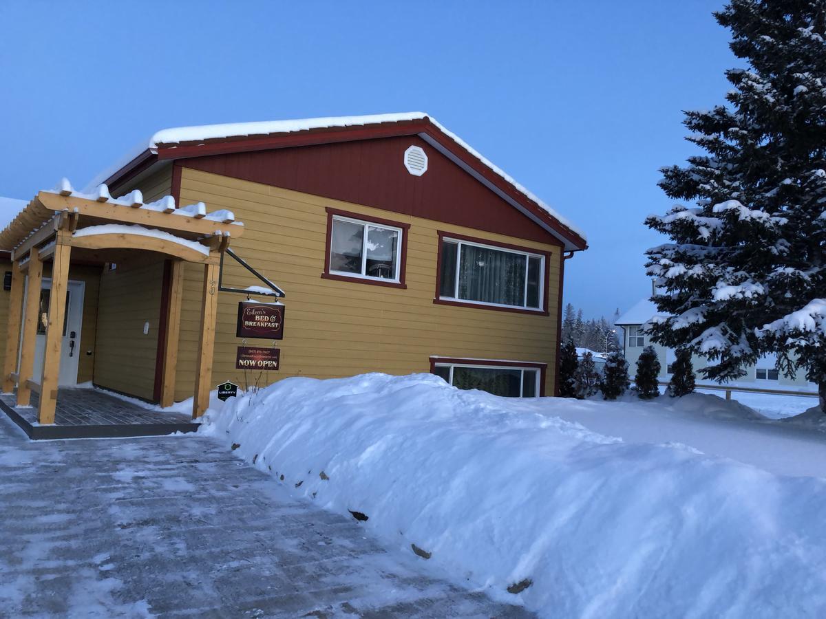 Eileen'S Bed & Breakfast/Guest House Hay River Exterior foto